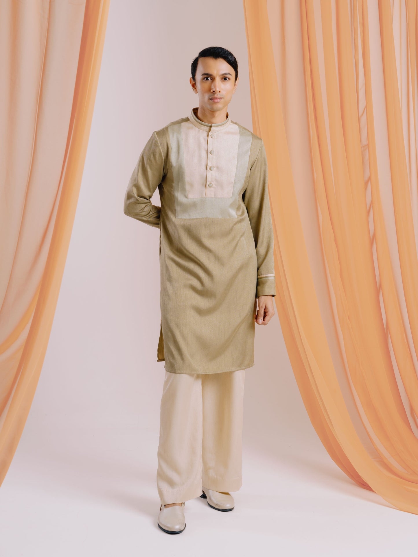SAAHIR SET