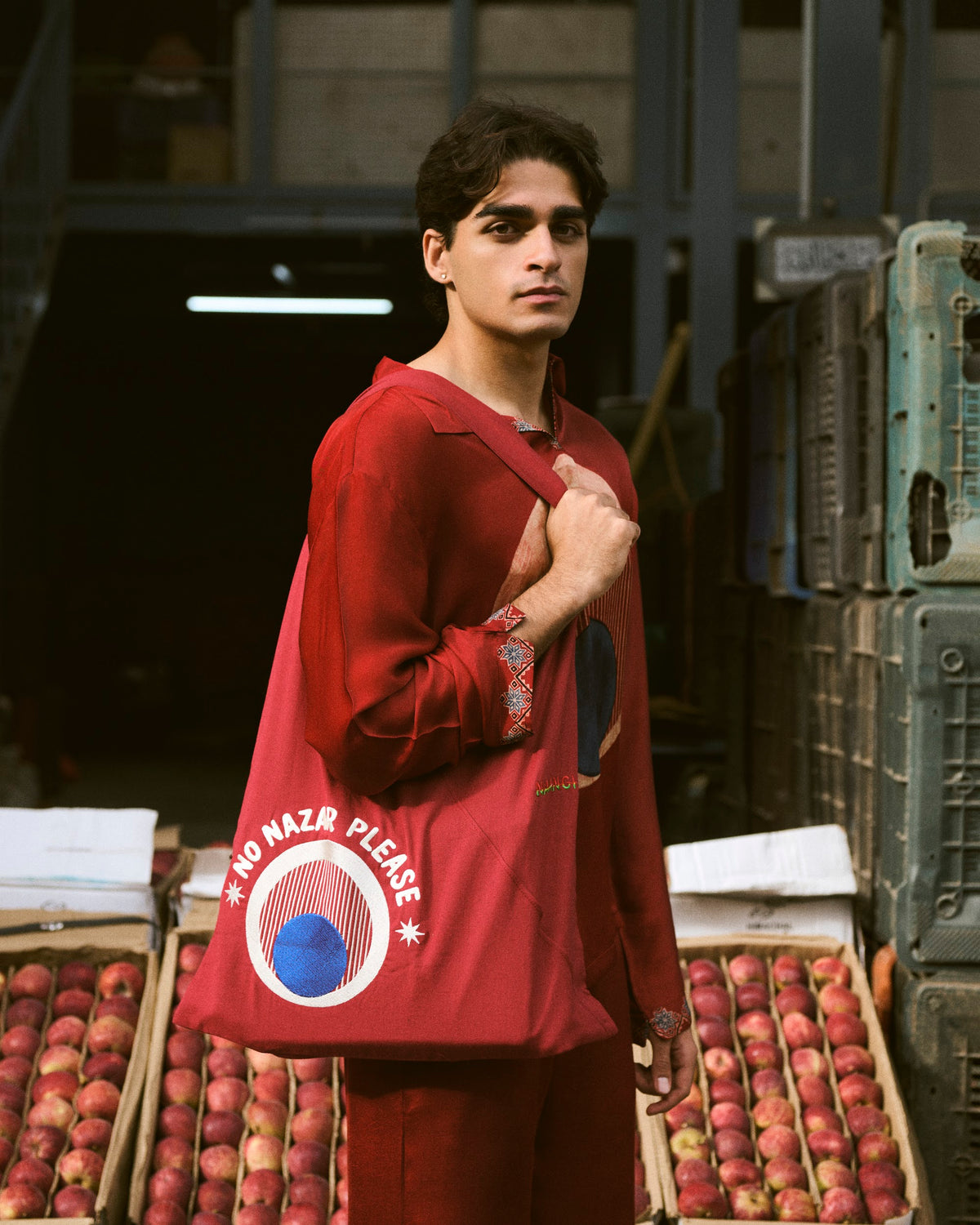 No Nazar Tote Red