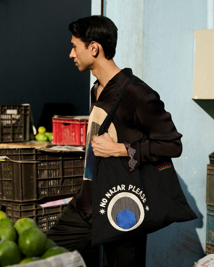 No Nazar Tote Black